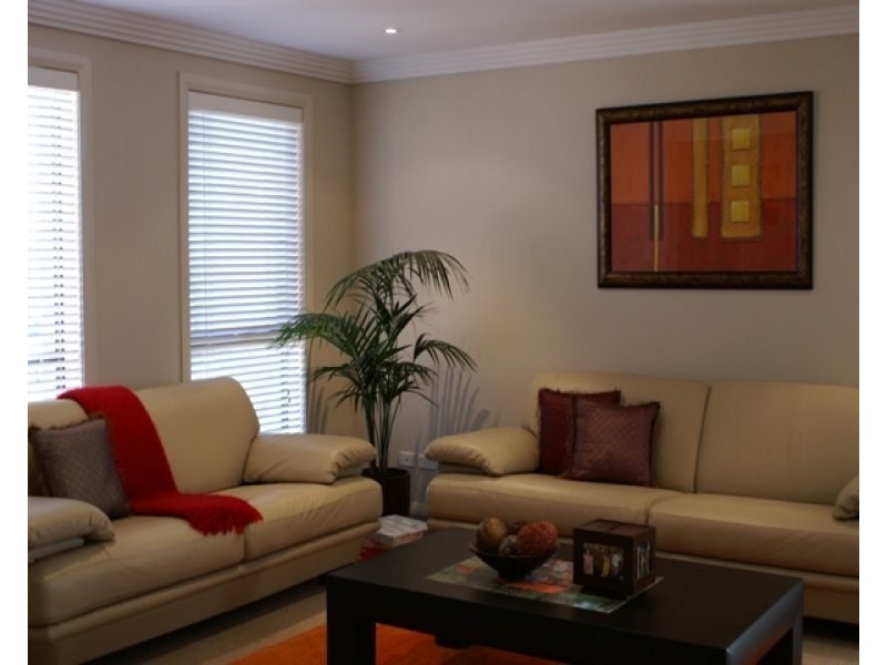 13 Bert Whiteley Place, Orange NSW 2800