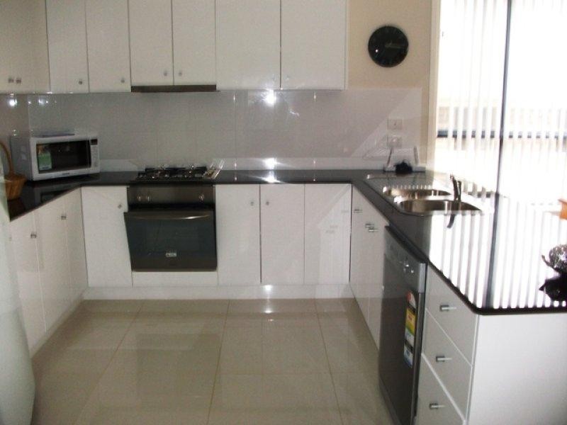 24 Botanic Way, Orange NSW 2800