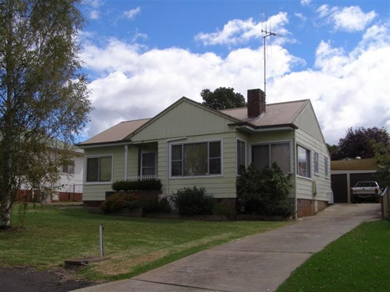 29 Tobruk Crescent, Orange NSW 2800