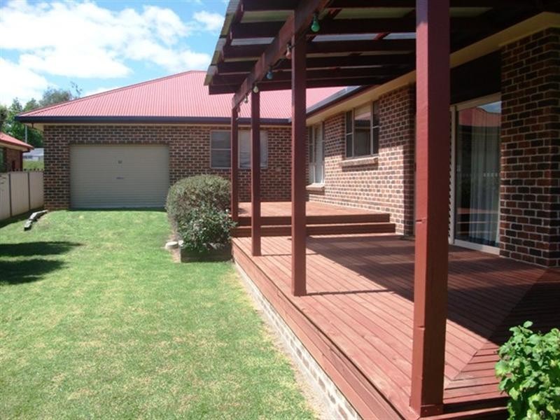 3 Kable Place, Orange NSW 2800