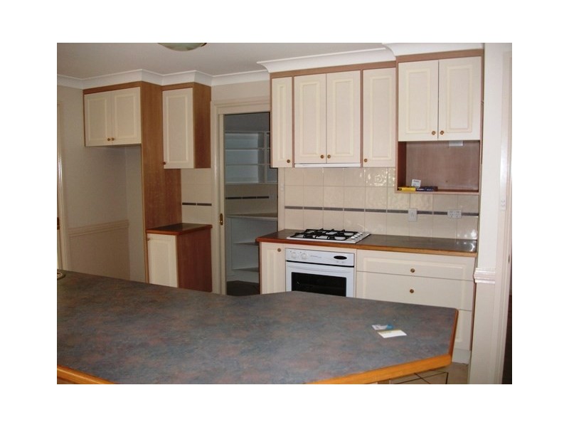 11 Hoskins Place, Orange NSW 2800