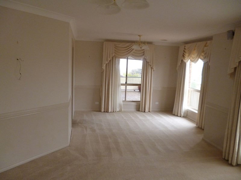 11 Hoskins Place, Orange NSW 2800