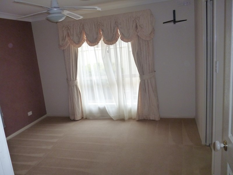 11 Hoskins Place, Orange NSW 2800