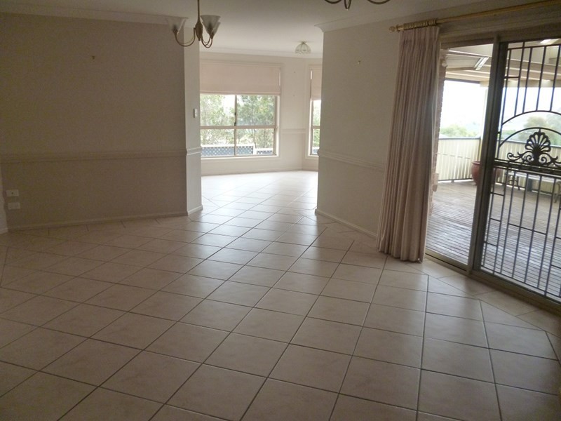 11 Hoskins Place, Orange NSW 2800