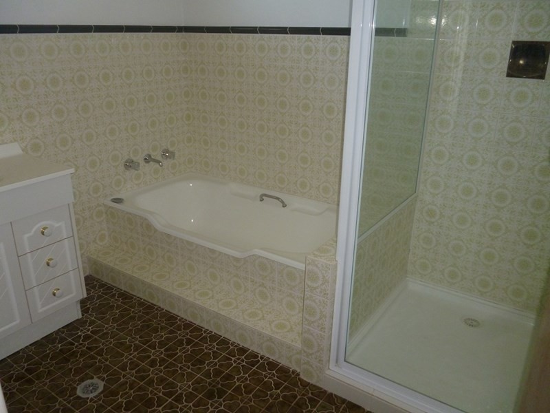 2 McCarthy Place, Orange NSW 2800