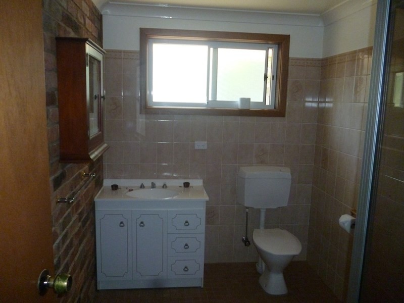 2 McCarthy Place, Orange NSW 2800