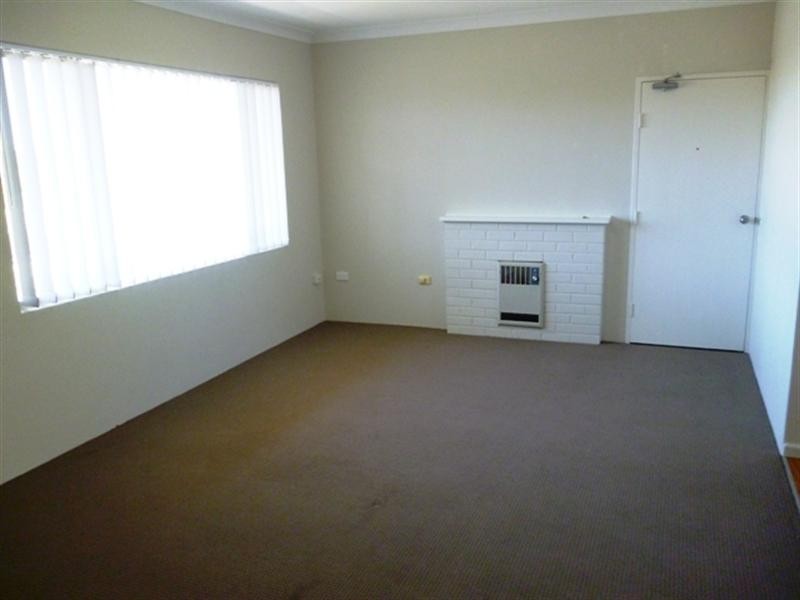 Unit 8/14-16 Burrendong Way, Orange NSW 2800