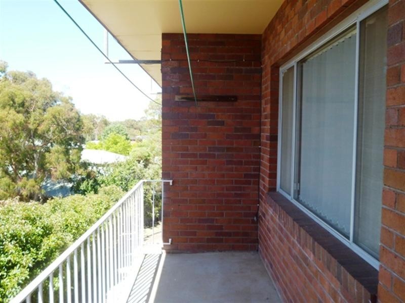 Unit 8/14-16 Burrendong Way, Orange NSW 2800