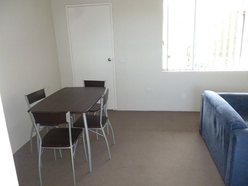 Unit 7/14-16 Burrendong Way, Orange NSW 2800