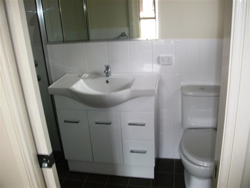 11 Emerald Street, Orange NSW 2800