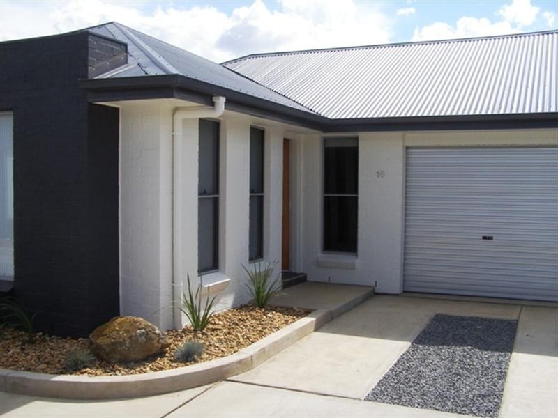 Unit 14/13-16 Bletchington Street, Orange NSW 2800