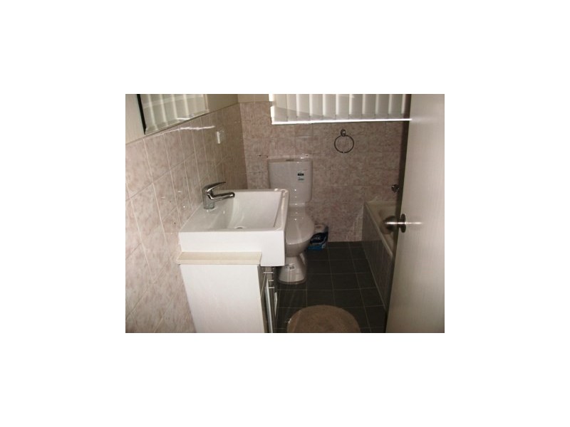 Unit 12/14-16 Burrendong Way, Orange NSW 2800