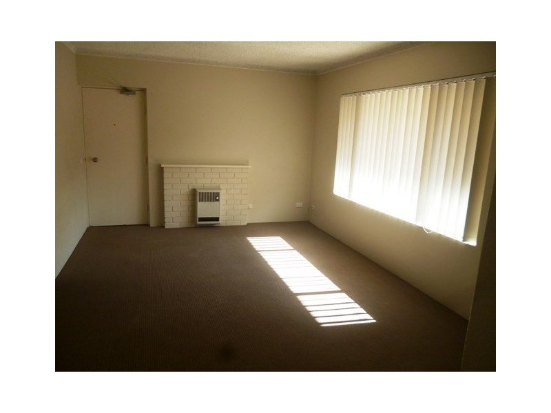 Unit 12/14-16 Burrendong Way, Orange NSW 2800