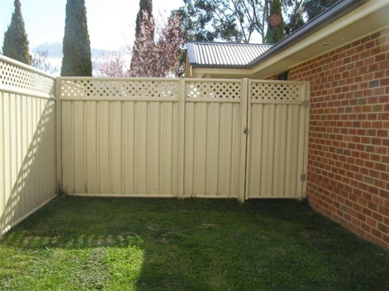 Unit 2-15 Churchill Avenue, Orange NSW 2800