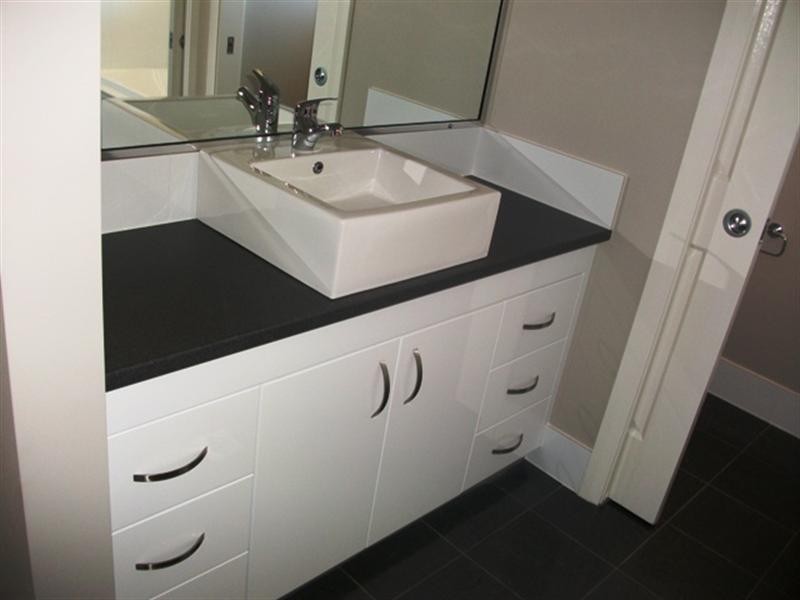 21 Robinson Court, Orange NSW 2800