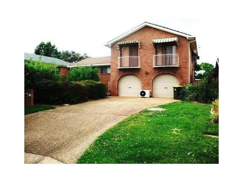 2/10 Holly Place, Orange NSW 2800