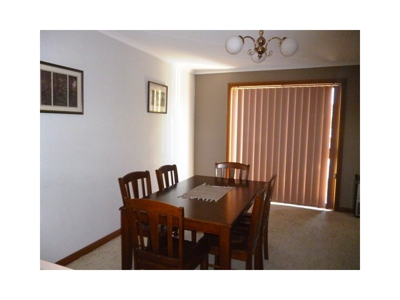 2/10 Holly Place, Orange NSW 2800