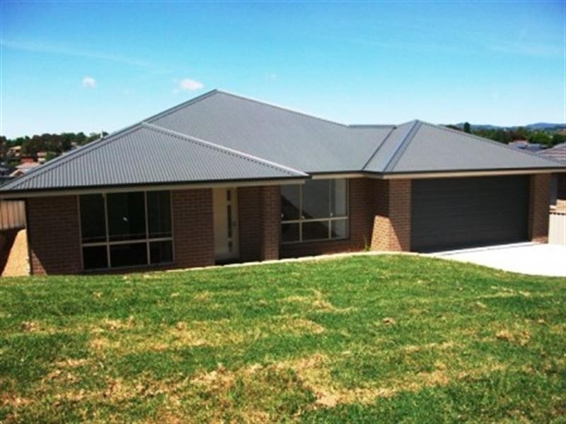 11 Windamingle Place, Orange NSW 2800