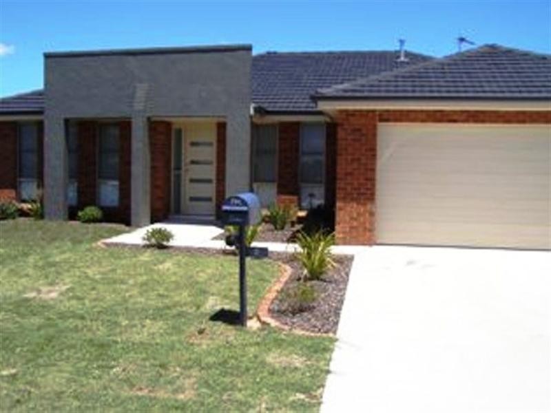 2 Saphire Street, Orange NSW 2800