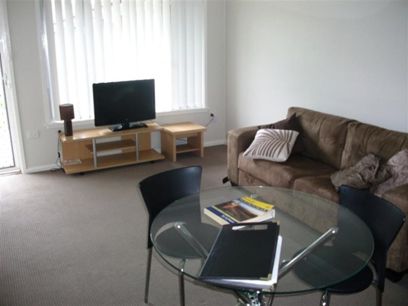 Unit 8-14/16 Burrendong Way, Orange NSW 2800