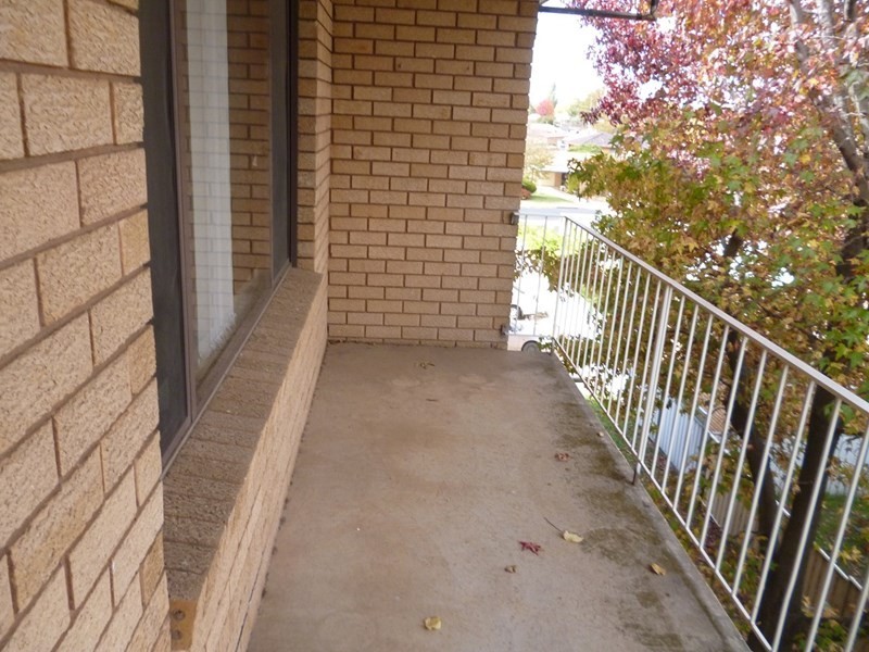 Unit 14-14/16 Burrendong Way, Orange NSW 2800