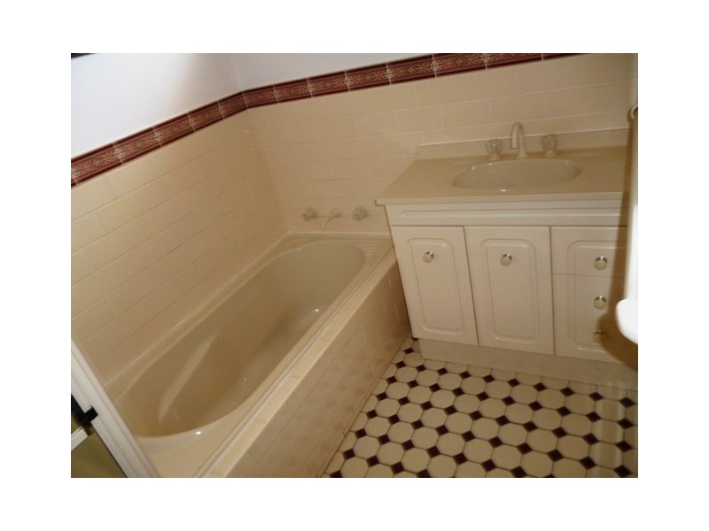 7 Rosedale Place, Orange NSW 2800