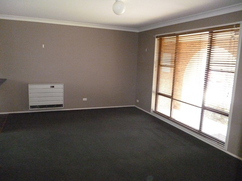 Unit 2 -159 Sampson Street, Orange NSW 2800