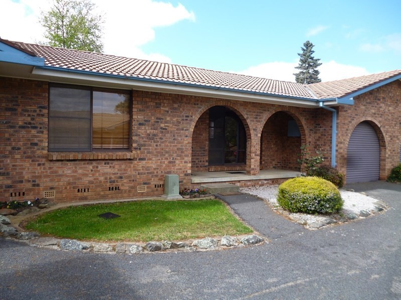 Unit 2 -159 Sampson Street, Orange NSW 2800