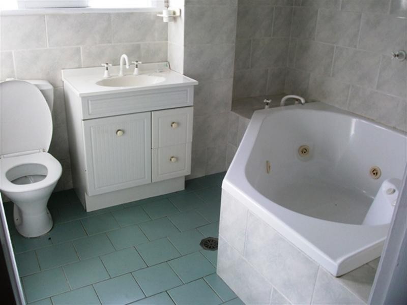 49 National Avenue, Orange NSW 2800