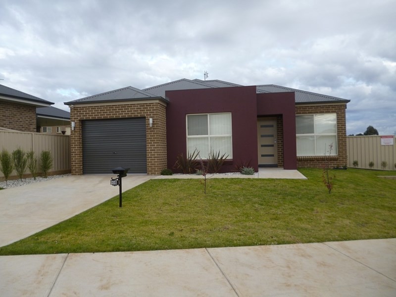 105 Diamond Drive, Orange NSW 2800