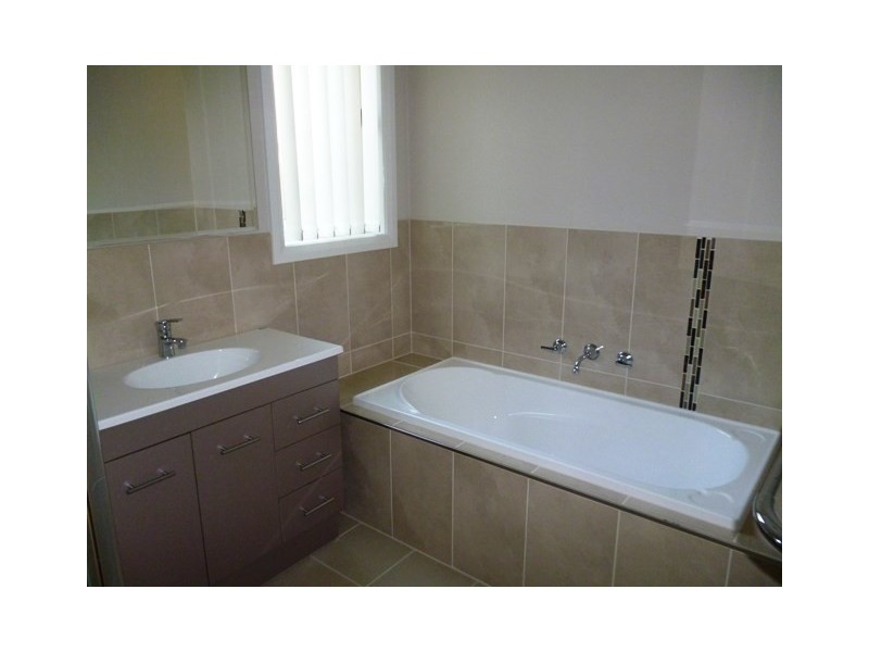 105 Diamond Drive, Orange NSW 2800