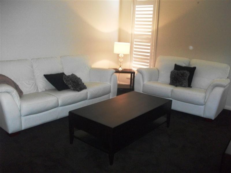 11 Booth Crescent, Orange NSW 2800