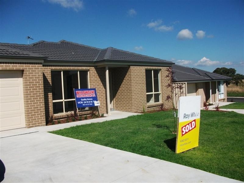 19 Begonia Place, Orange NSW 2800