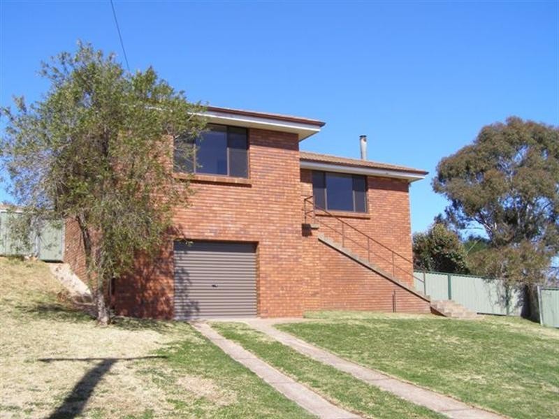 6 Katoa Place, Orange NSW 2800