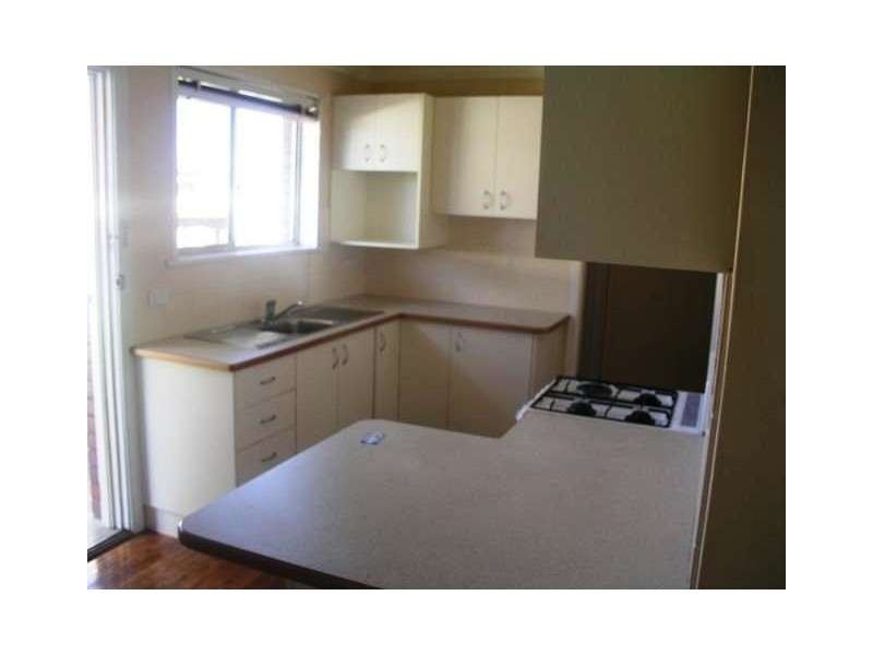 11 Racecourse Road, Orange NSW 2800