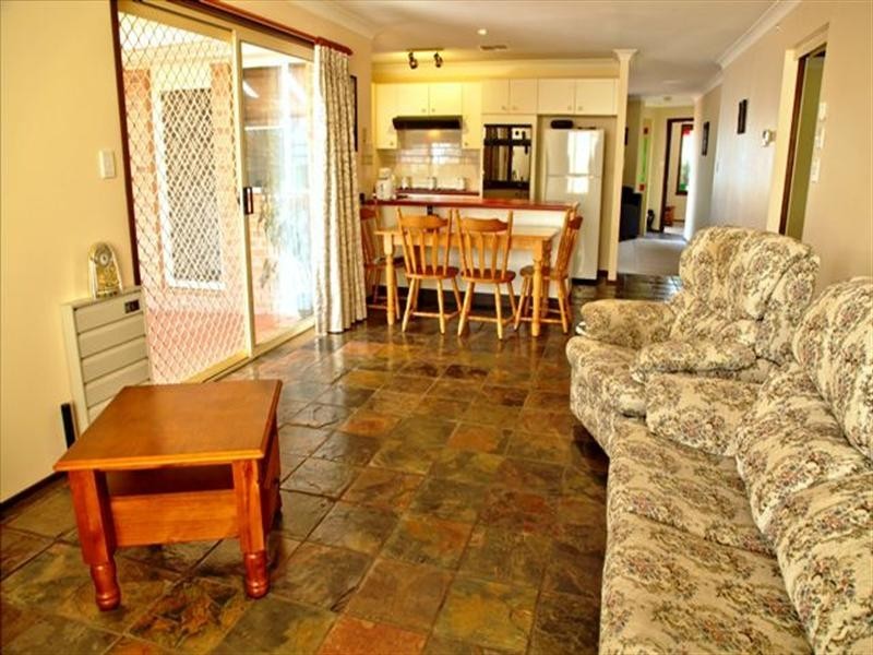 7 Agland Crescent, Orange NSW 2800