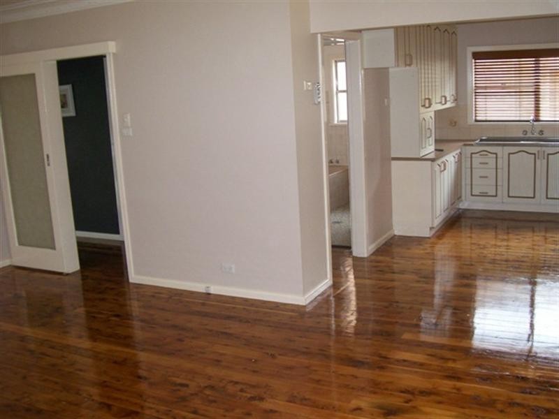 31 Hale Street, Orange NSW 2800