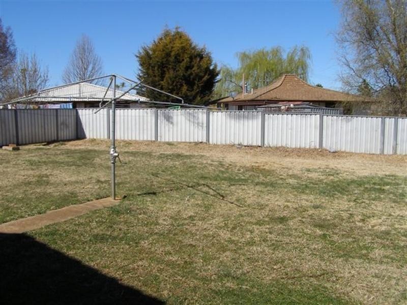 12 South Terrace, Orange NSW 2800