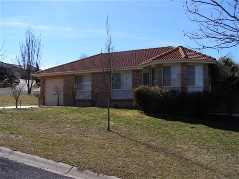 6 Mark Place, Orange NSW 2800