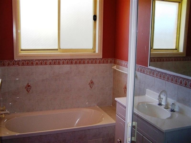 6 Mark Place, Orange NSW 2800