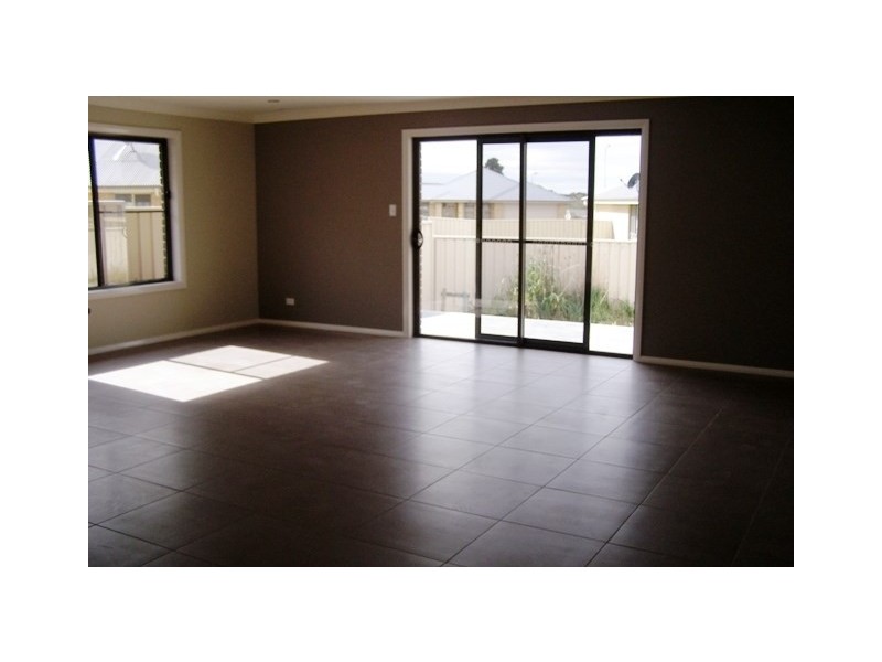 5 Onyx Place, Orange NSW 2800