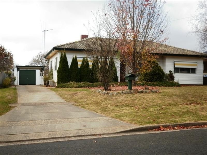 12 Kenna Street, Orange NSW 2800