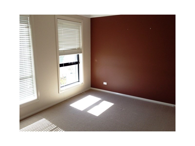 13 Bert Whiteley Place, Orange NSW 2800