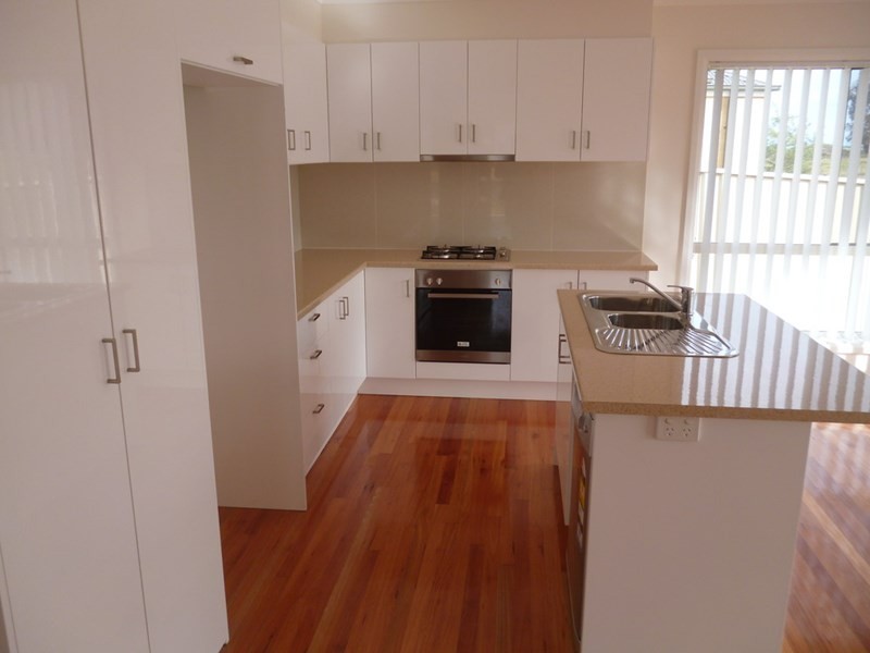 35 Botanic Way, Orange NSW 2800