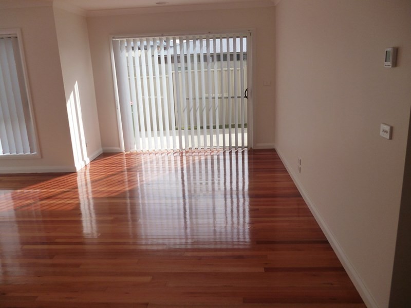 35 Botanic Way, Orange NSW 2800