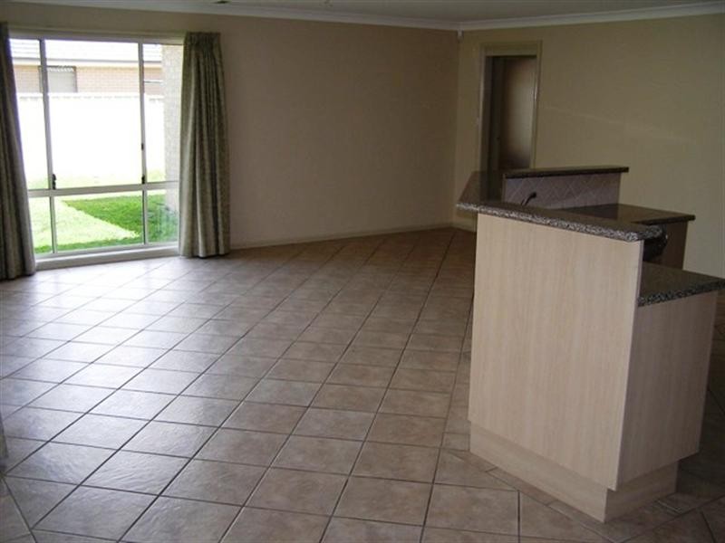 7 Greerlyn Way, Orange NSW 2800