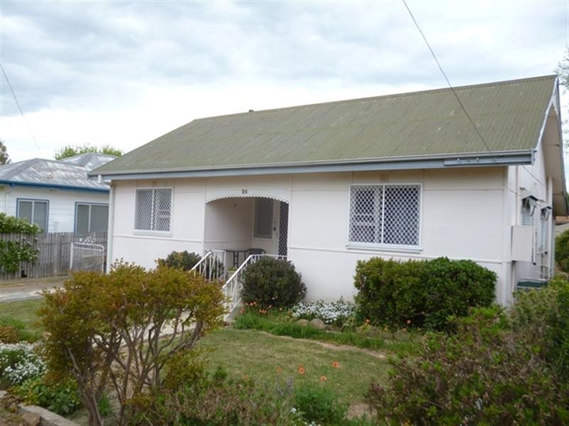 24 Tynan Street, Orange NSW 2800