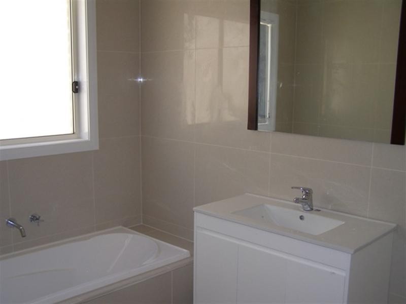 35 Botanic Way, Orange NSW 2800