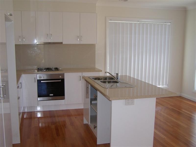 35 Botanic Way, Orange NSW 2800