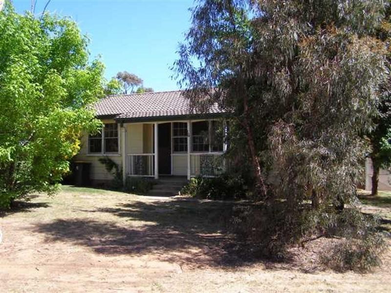 16 Amaroo Crescent, Orange NSW 2800